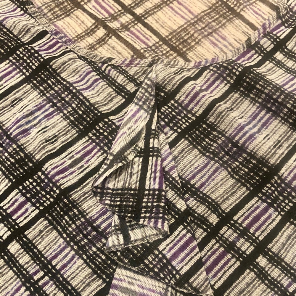 NWOT- plaid ruffle top - Picture 2 of 4